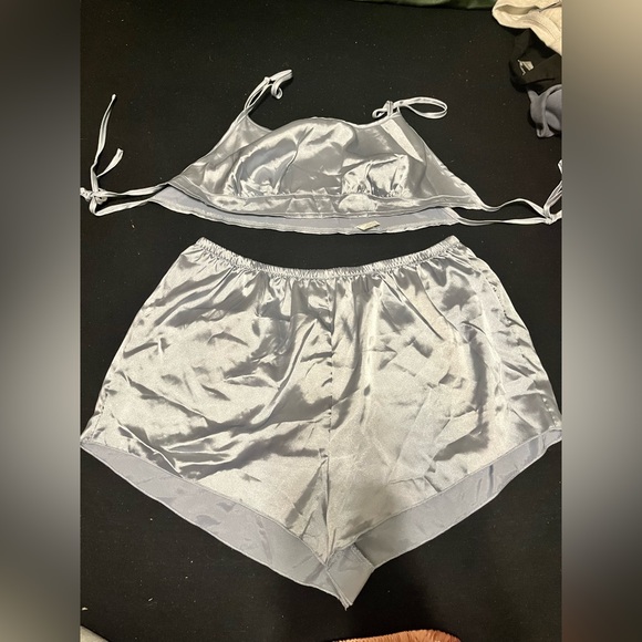 3 SHEIN Satin Beige Pajama Set - Picture 2 of 3